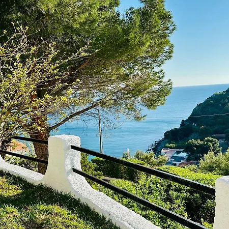 Dimore Acquasale- Sea View Daire *