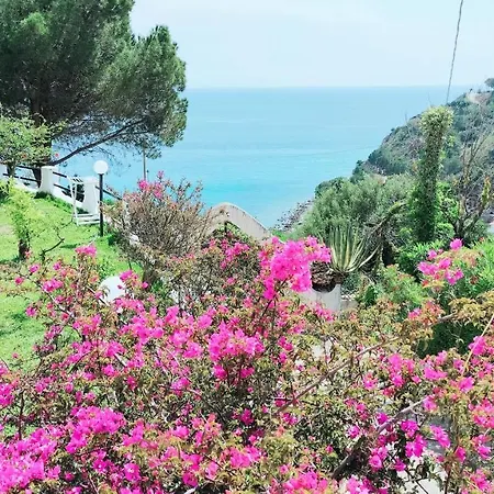 Dimore Acquasale- Sea View * 카포바티카노